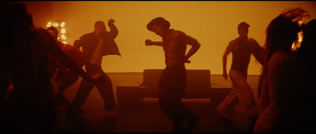 Still 07